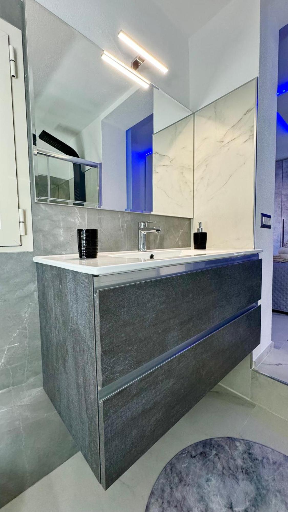 Bellavista Luxury Apartments Ла Калета Екстериор снимка
